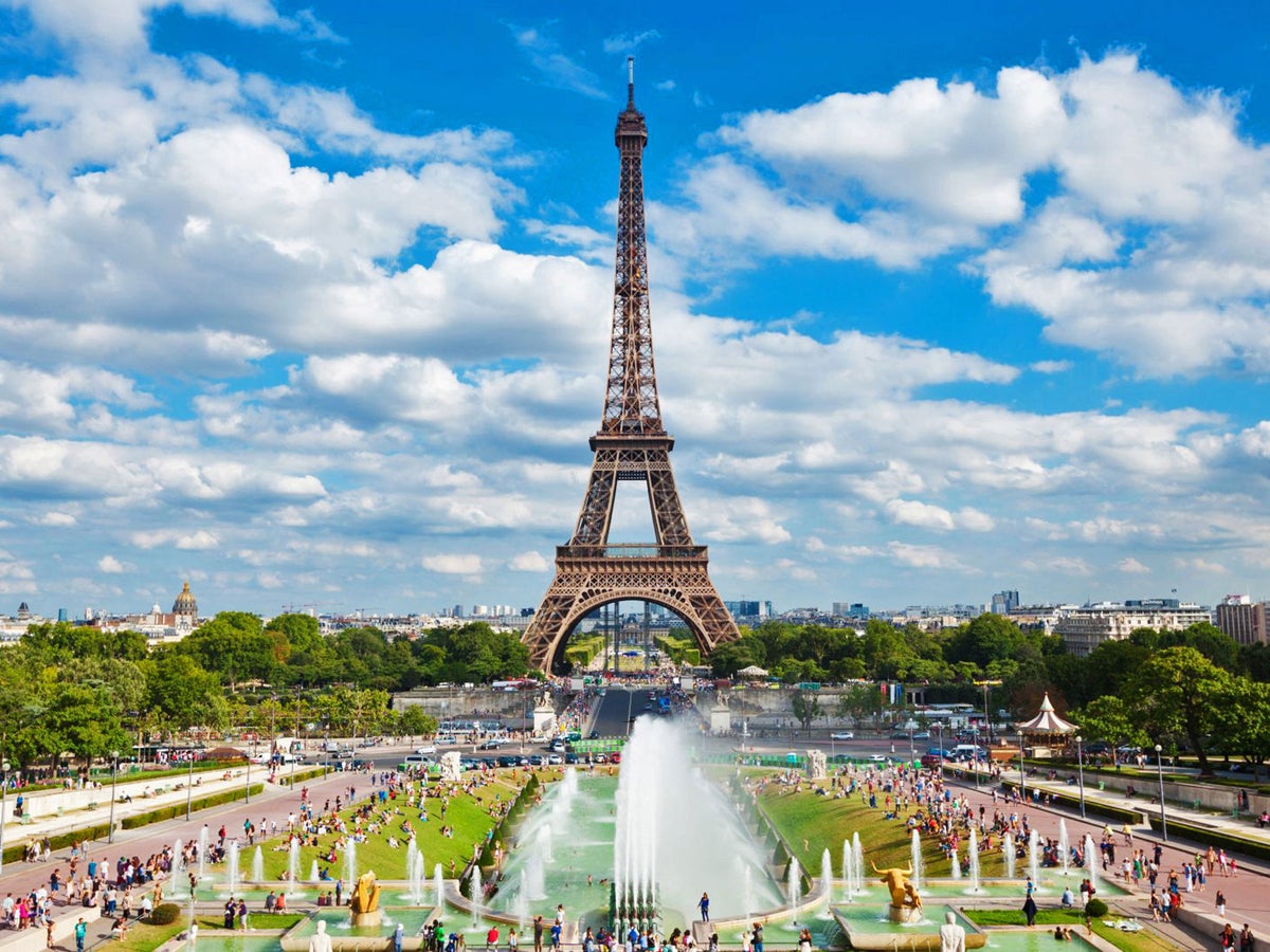 Tháp Eiffel - hành trình trở thành biểu tượng nước Pháp